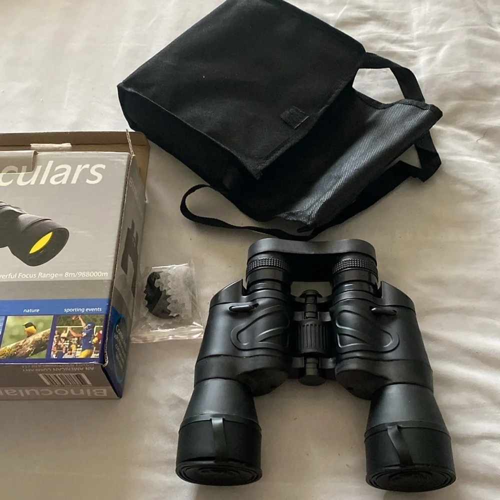 KOLE Imports Black Binoculars with Case and Compass NWOT